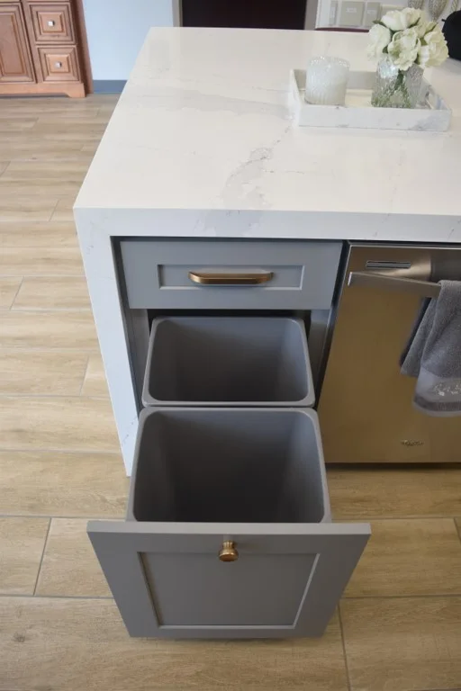 Pull-Out-Bin-2-optimized