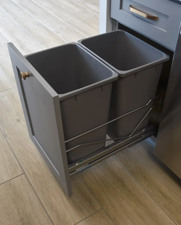 Pull-Out-Bin-optimized